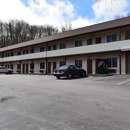 Plymouth Motor Lodge Bagian luar foto